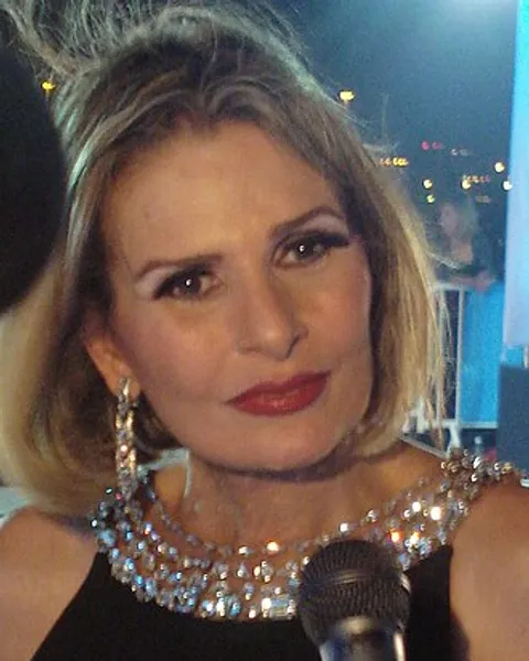 Portrait of Yousra